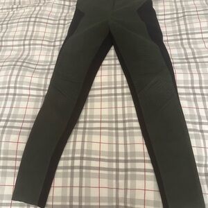 Elie Tahari women Black and Olive Joggers